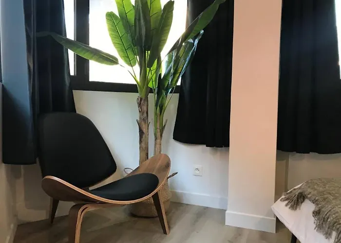 Апартаменты Canal Du Midi, Cosy Center Apt, Train Station